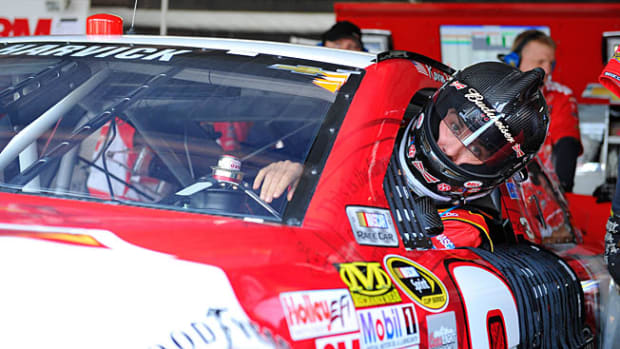 131009152716-kevin-harvick-2-single-image-cut.jpg